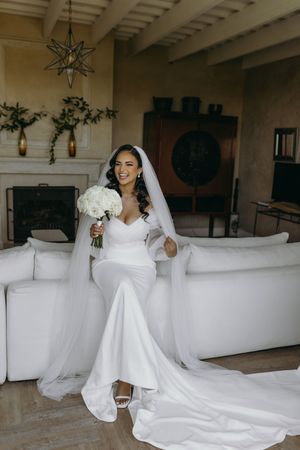 Vogue Bridal Portrait. Glam Bride. Portraits. White Bouquet. Cape Town South African Wedding Photographer Documentary Editorial