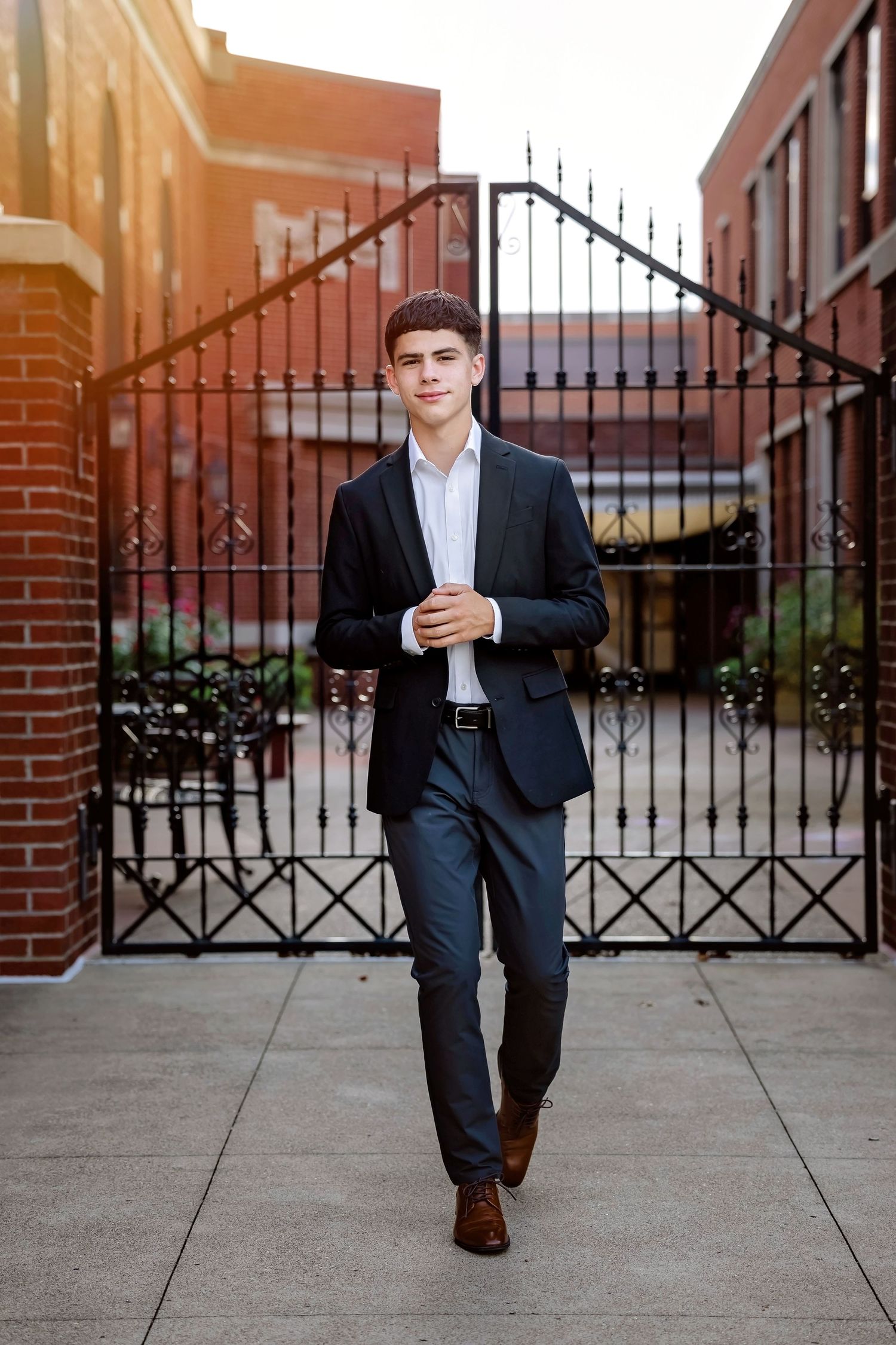 Senior photographer in the Beaver County Area with over 10 years of experience.