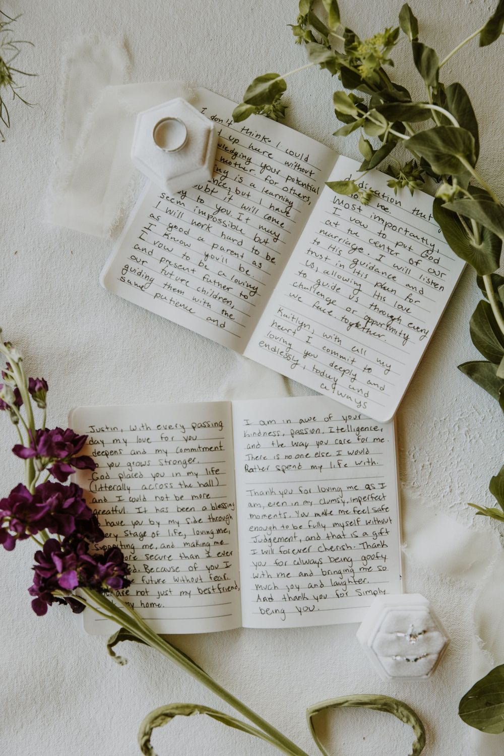 Detail photos at barn wedding in Loxahatchee, Florida at Rayshell Ranch wedding venue captured by Lindsay McDow Photography