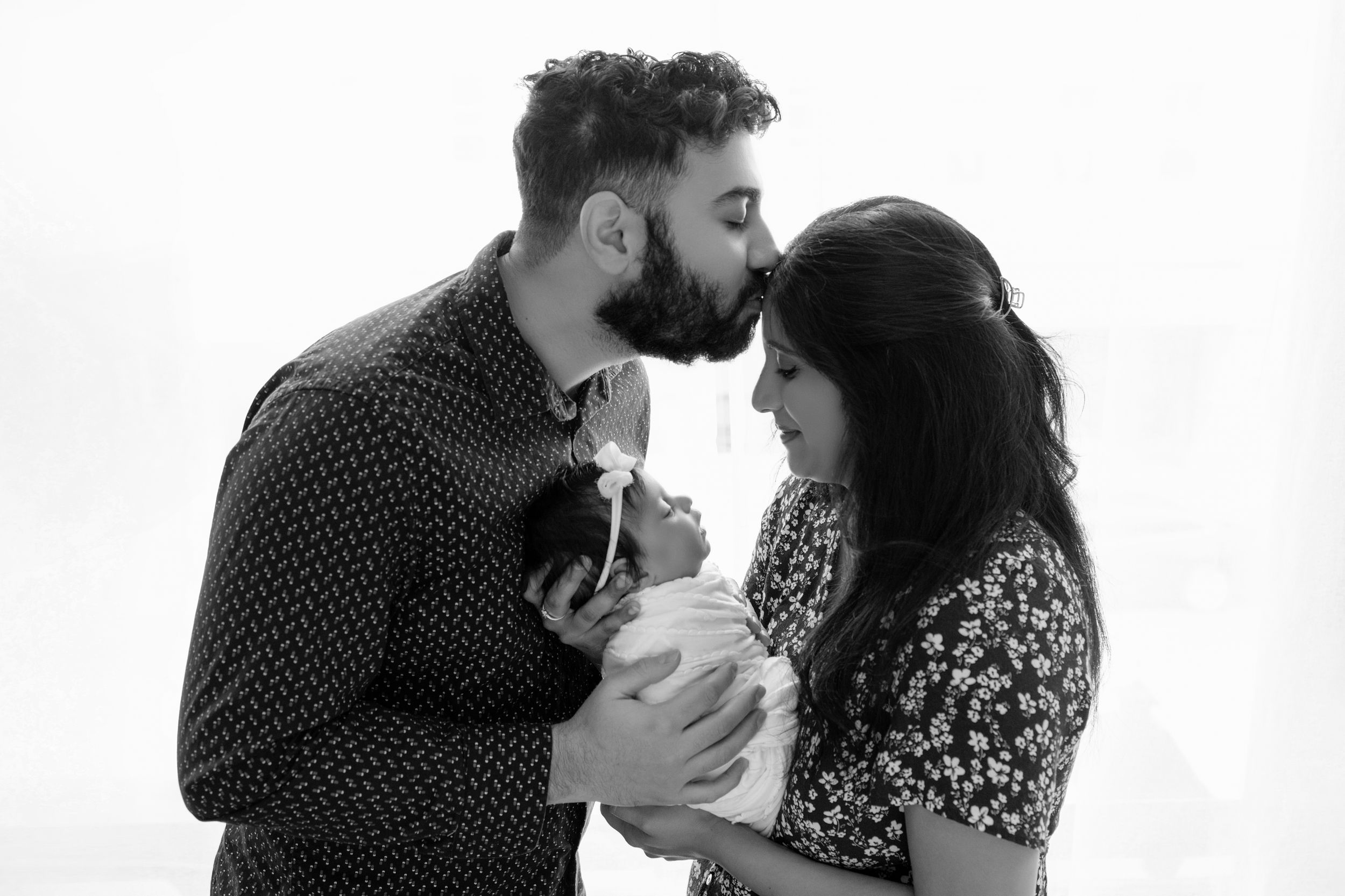 Black and white photo newborn family photography Watertown WI