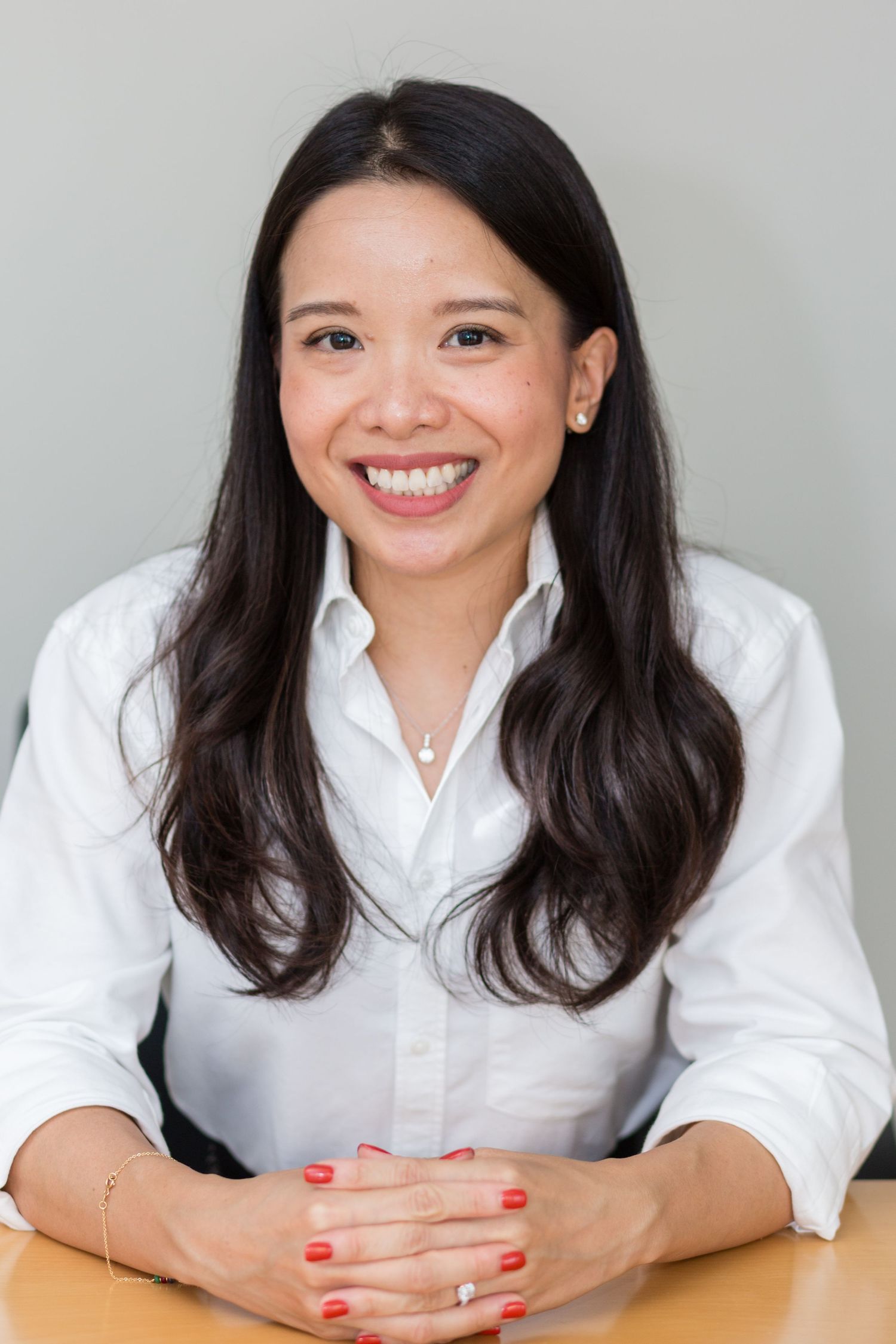 Singapore Headshot Photographer Studio Lifestyle Corporate reasonable price affordable