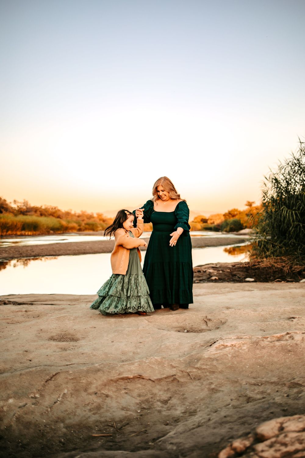 Arizona family wedding photographer travel photographer birth maternity photography