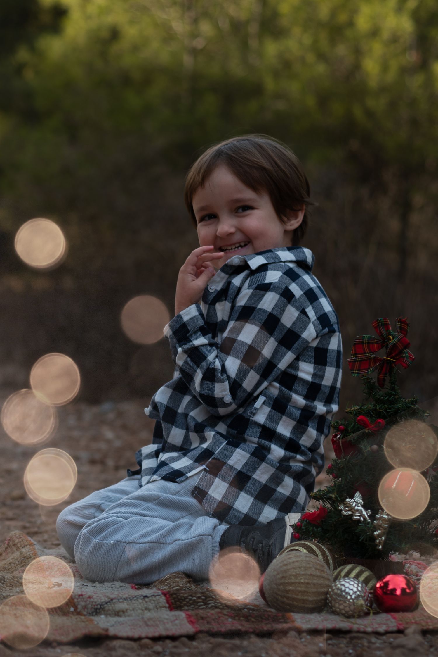 sesiones familia navidad
familiar
aire libre
naturaleza
christmas happy