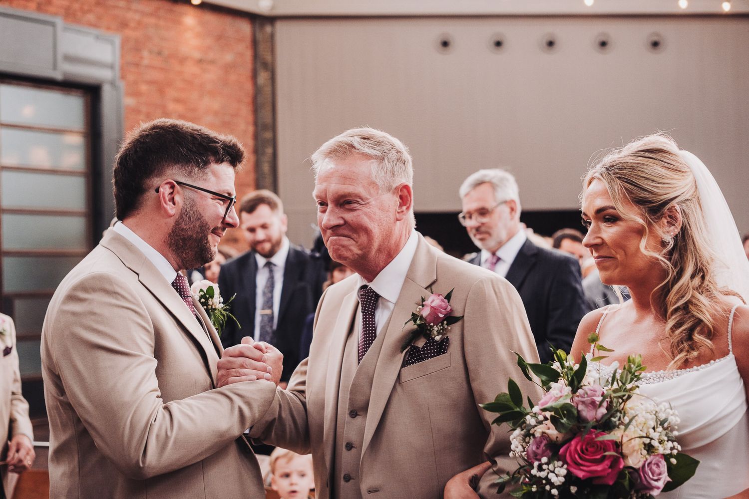 Newcastle upon Tyne Wedding Photographer. Candid relaxed portraits with Fujifilm colours. Wylam Brewery wedding photos
