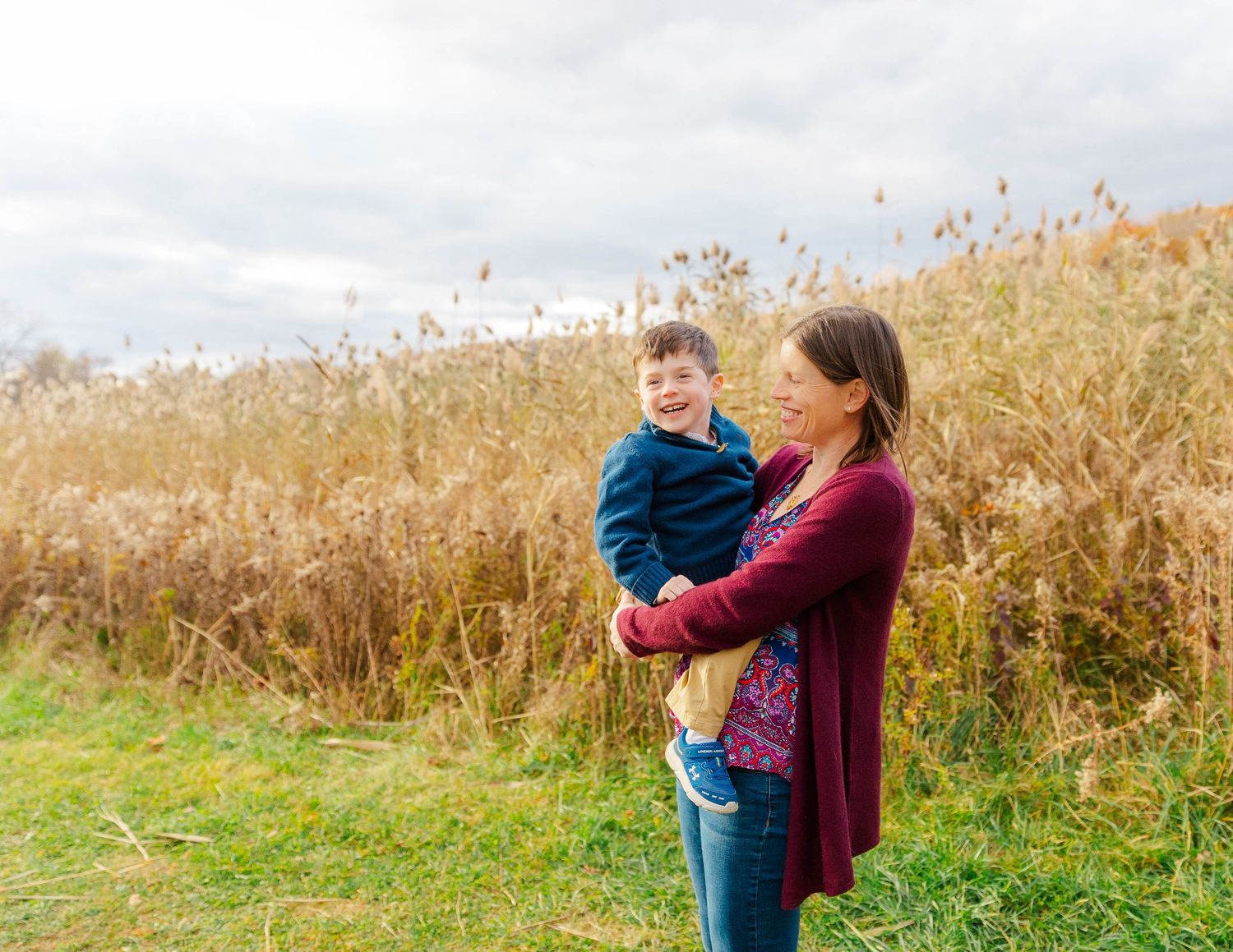 Candid, natural family photography in Ridgefield, Fairfield, Danbury, Wilton, Westport & New Canaan, CT. Capturing love, connection, mini