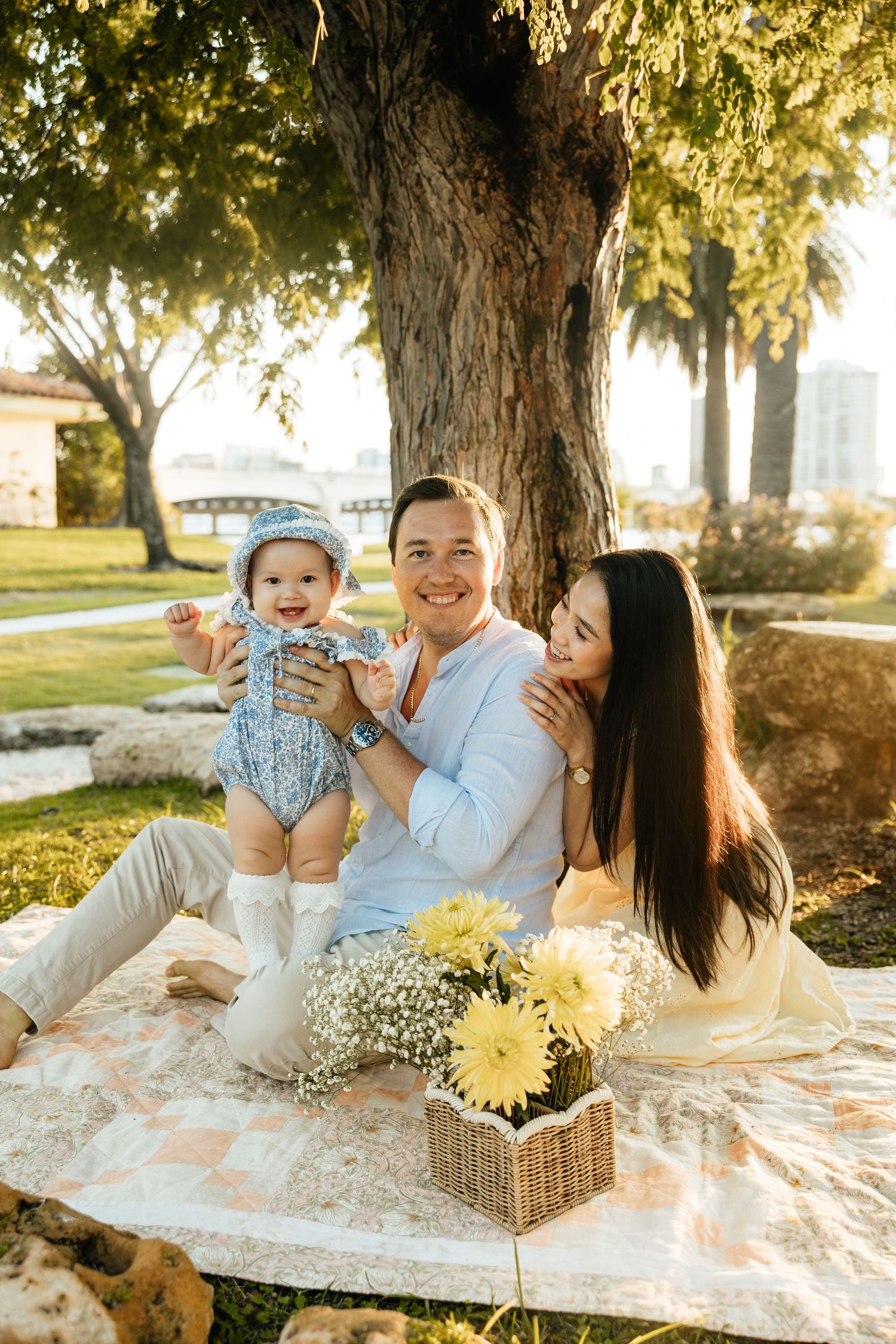 Natural family photos with greenery, golden light, and a toddler. Jacksonville Family Photographer - Lindsay McDow Photography