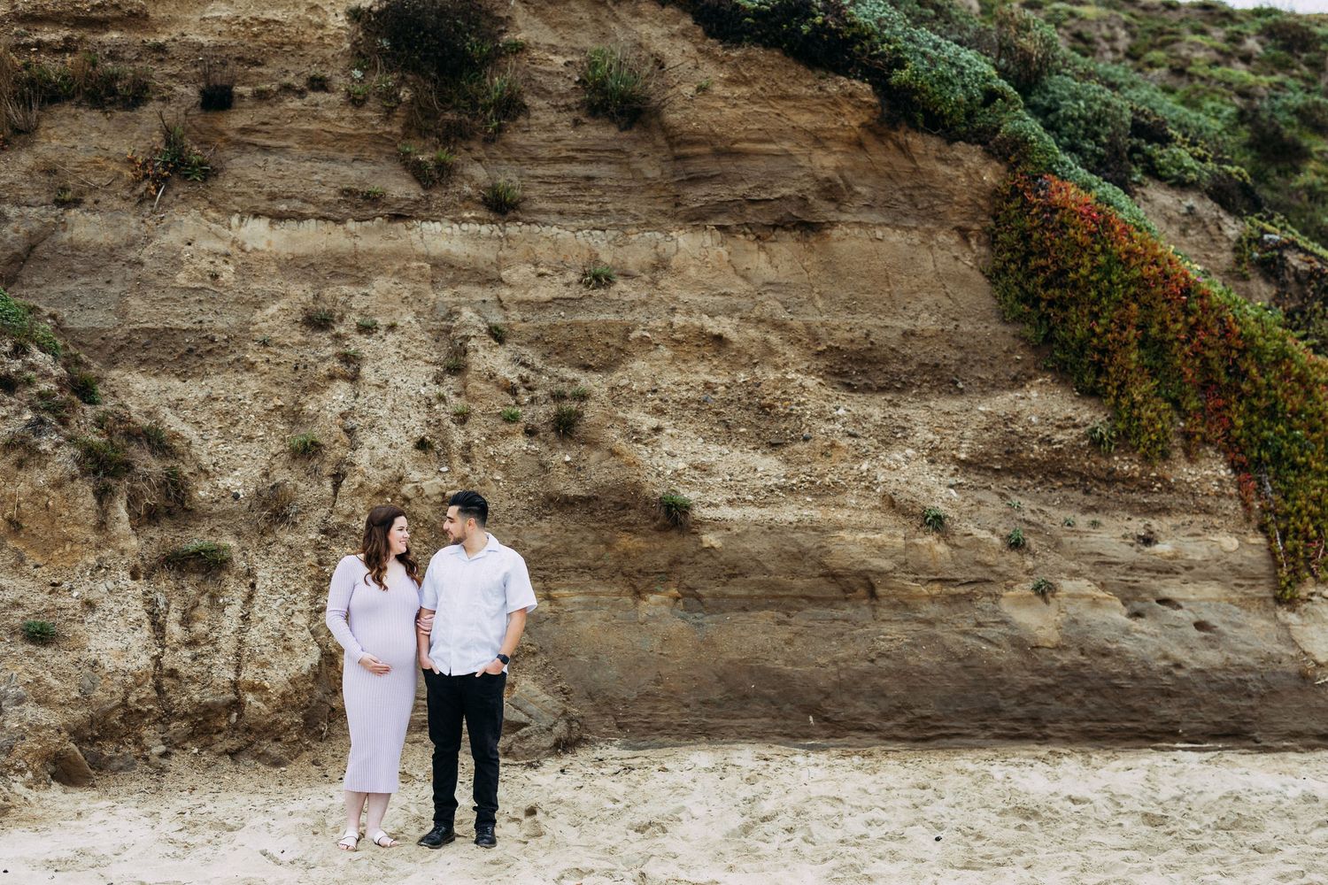 outdoor beach maternity session Half Moon Bay