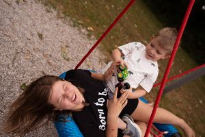 Familie bei einem entspannten Familienshooting