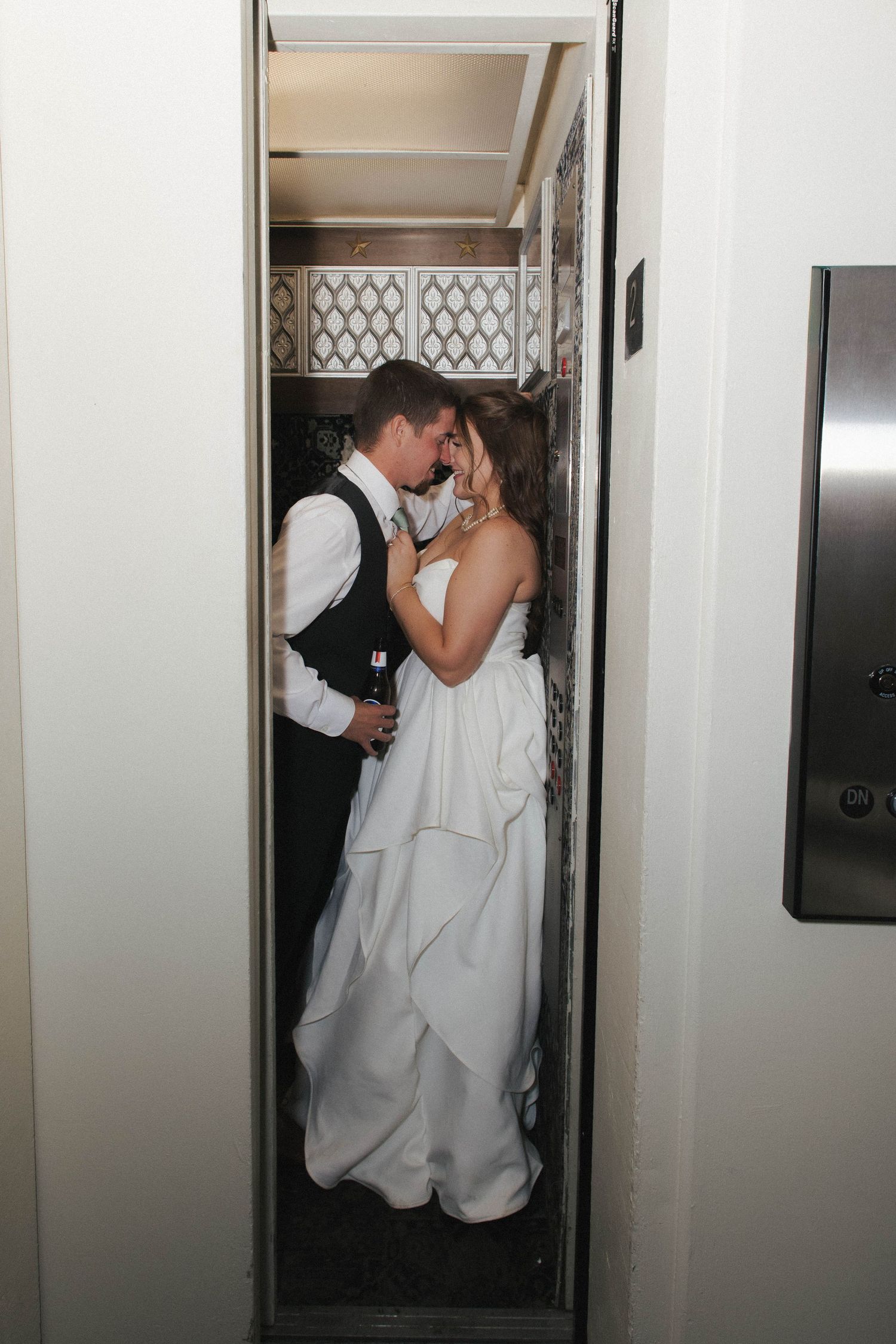 eeeeeek! I love a good elevator moment.