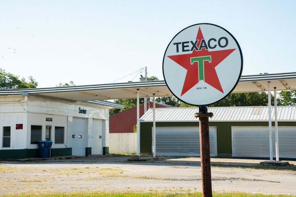 Service Stations on Route 66 in Illinois. September 4, 2026. Photo: David Manning.