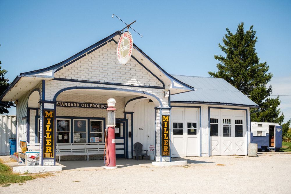 Service Stations on Route 66 in Illinois. September 4, 2026. Photo: David Manning.