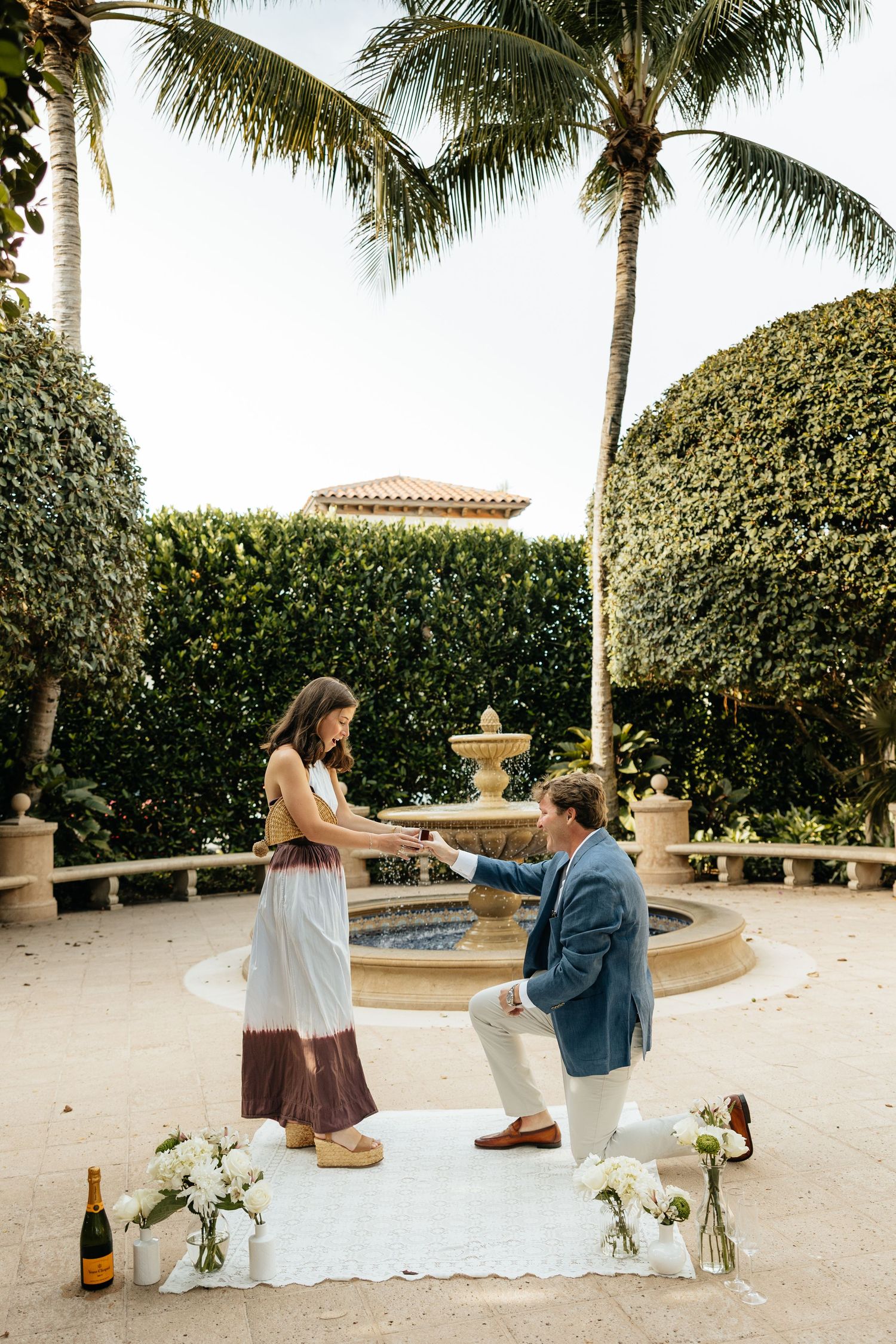 Gardensurprise proposal in Florida. Jacksonville Proposal Photographer, Jacksonville Beach Proposal Photographer - Lindsay McDow Photography