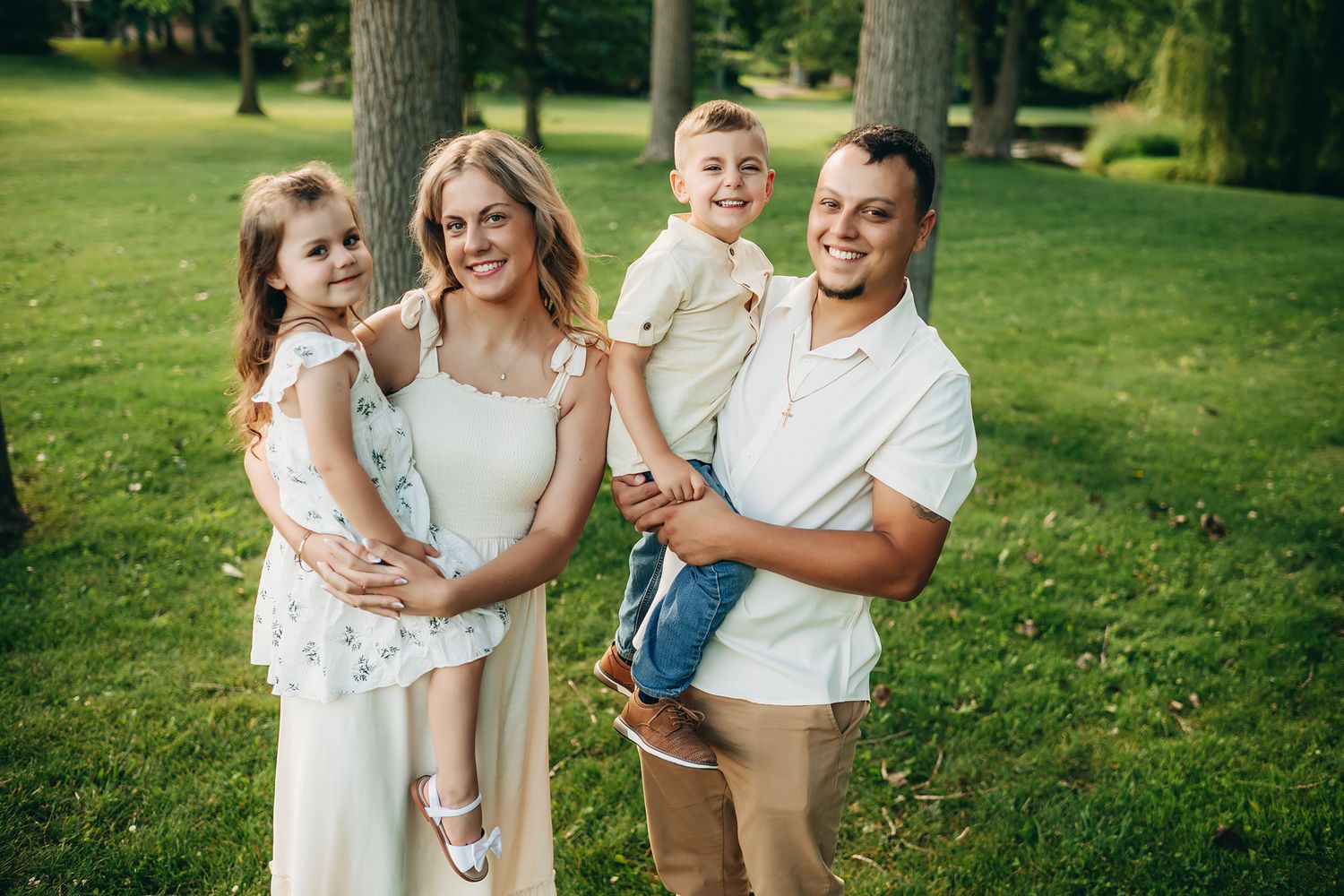 Fenton Michigan Photographer, Fenton Photographer, Michigan Family Photographer, Family Photos, Fenton Michigan Photography