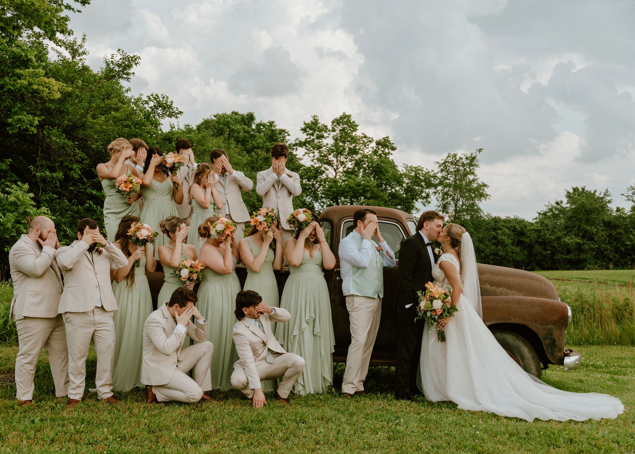 The Honey Farm wedding photography Dayton, OH wedding photographer Springboro, oh wedding photographer