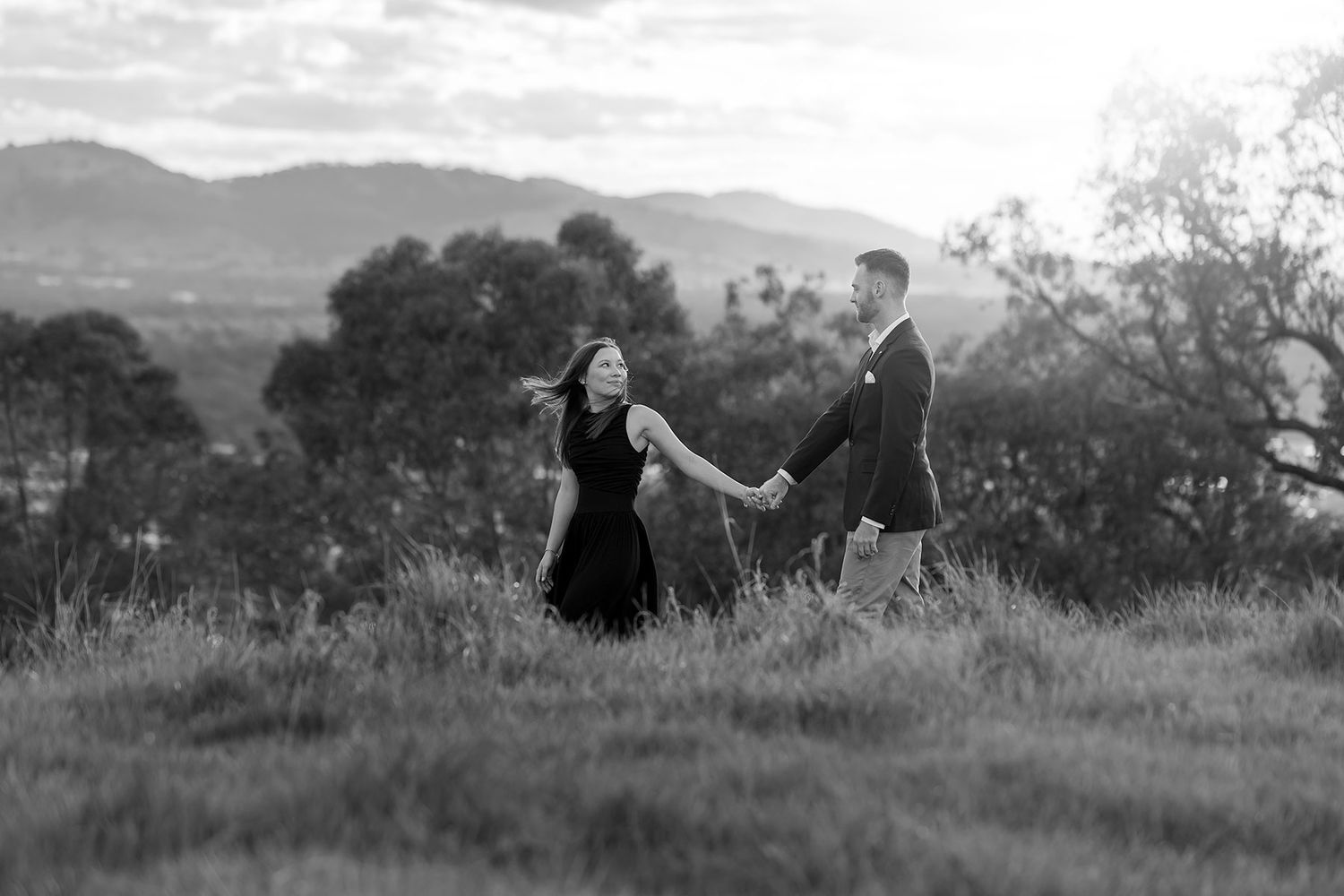 Proposal and Engagement images by Albury Wodonga Wedding Photographer Jason Robins, 2025 Australian Wedding Photographer of the Year.