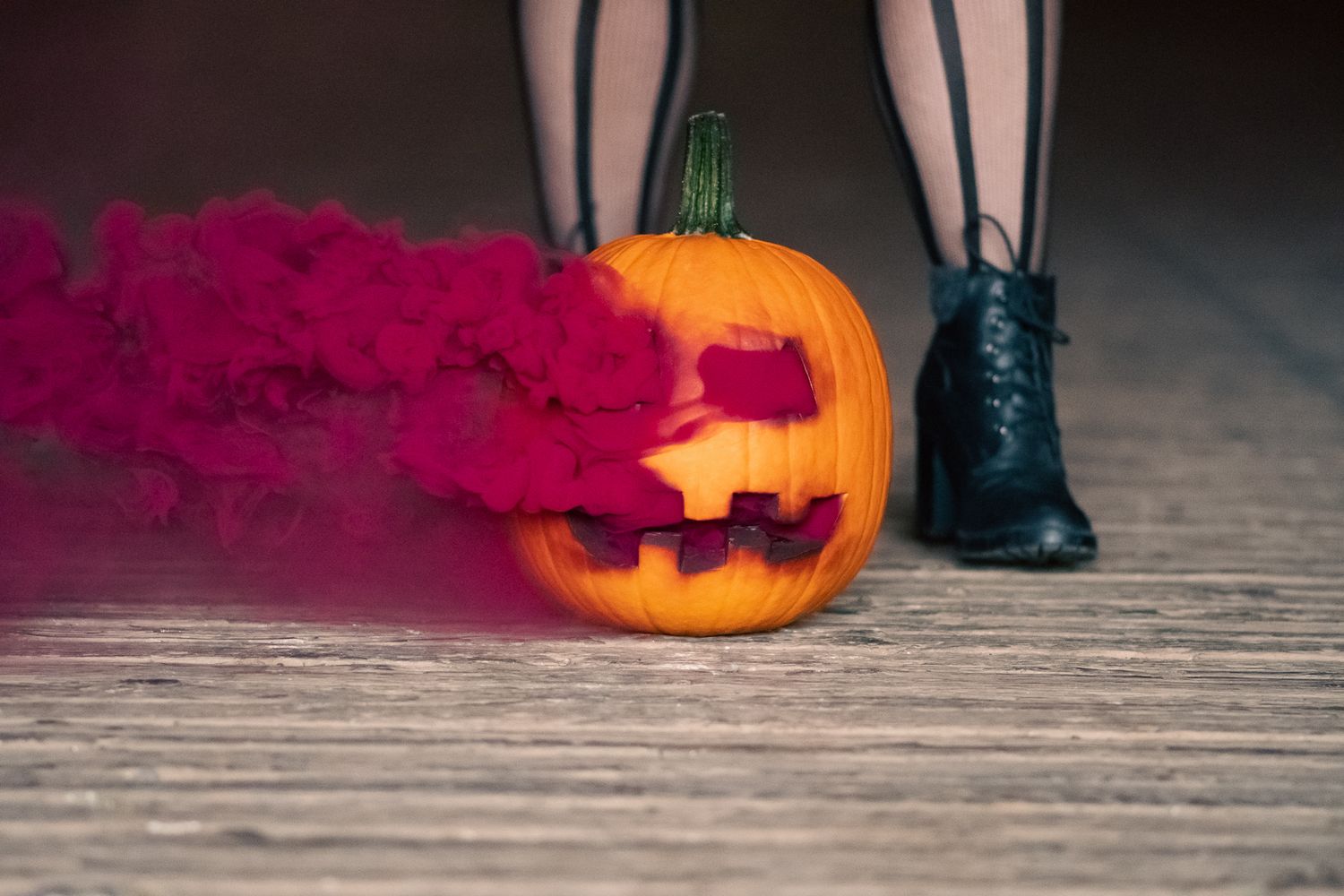 Halloween themed shoot, smoke bomb