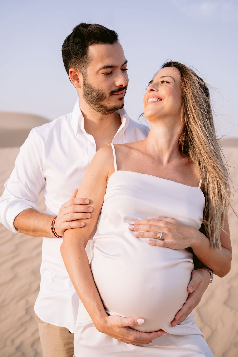 Dubai maternity photoshoot / Desert maternity photoshoot