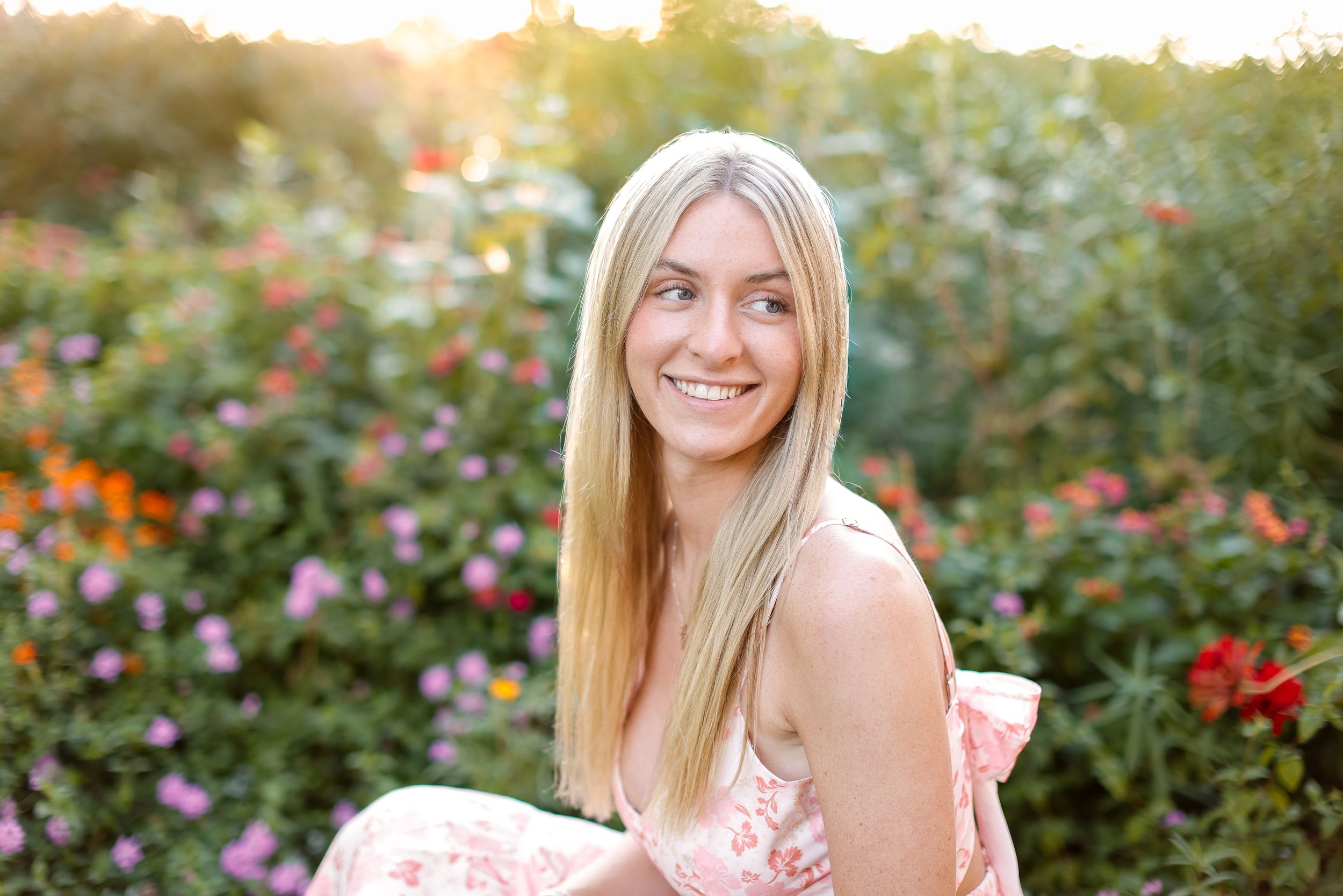 High school senior photography in Queeny Park, St. Louis, Missouri, beautiful natural light photography by Teri Michele Photography