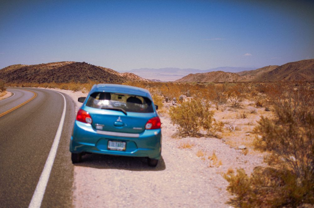 Adventure photo shoot in Joshua tree national park