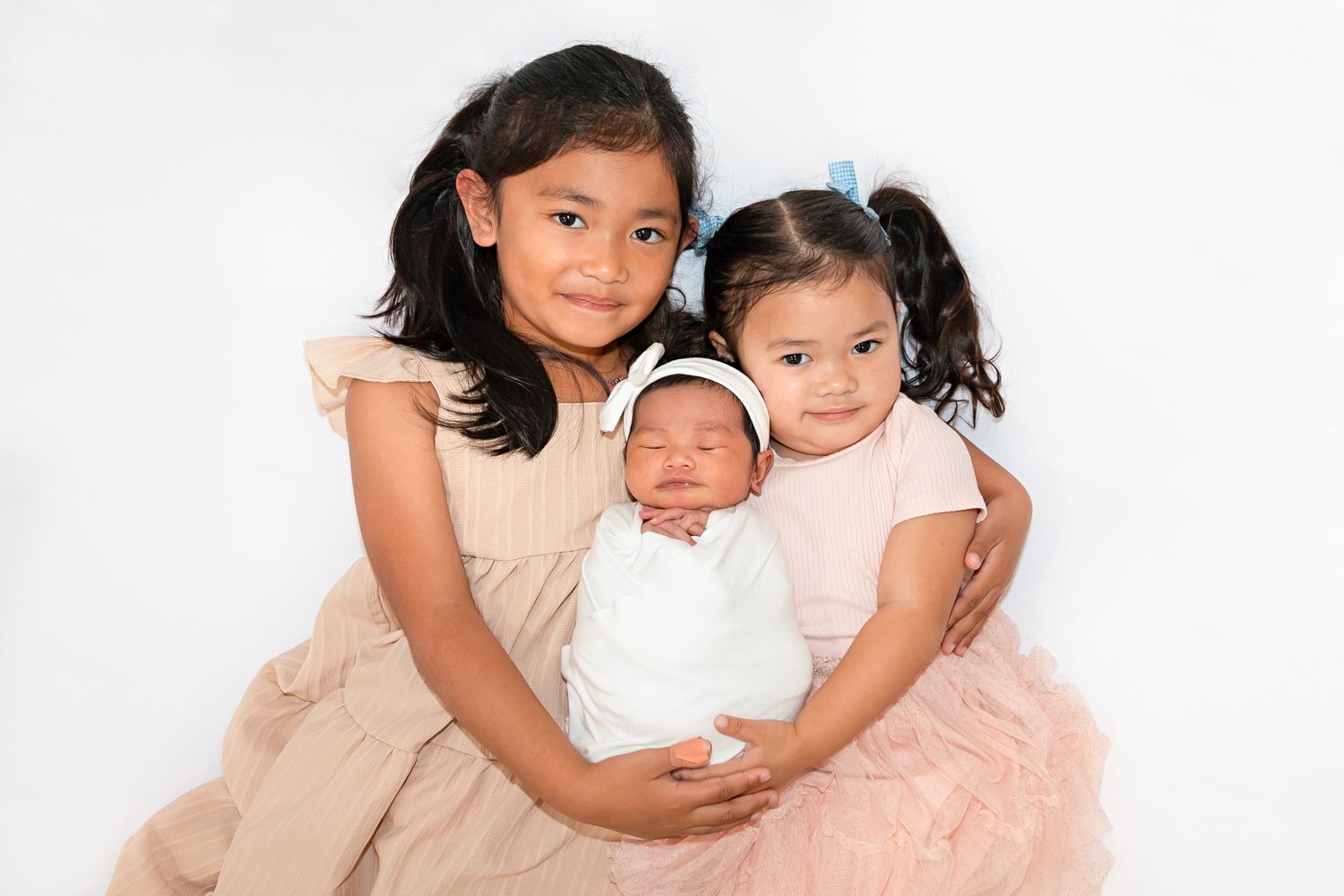 sibling portrait at a gold or silver newborn session