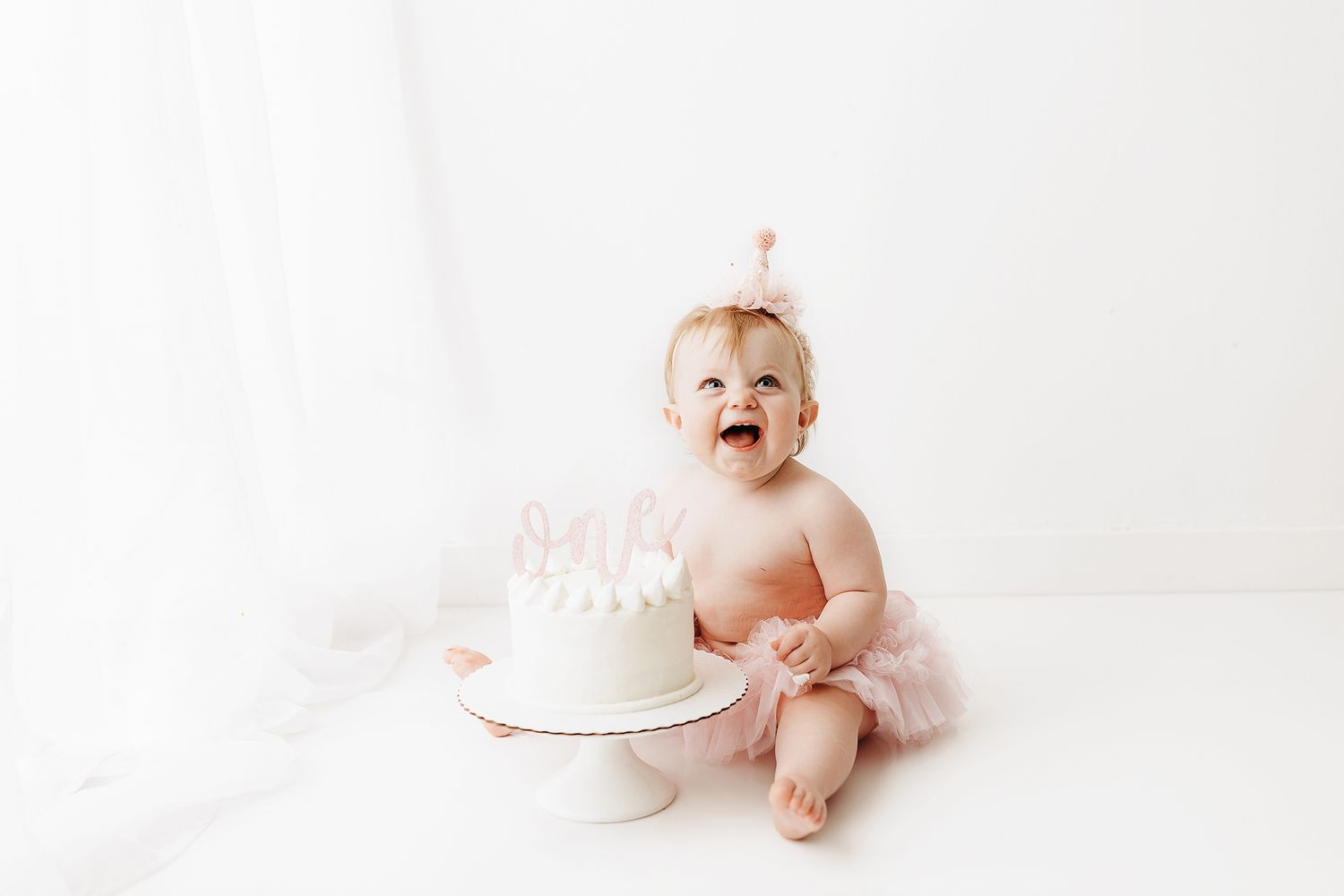 cake smash session for baby girl in tulsa oklahoma