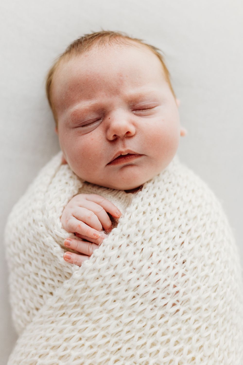 Nottingham newborn photographer capturing baby’s first portraits. based in mapperley capturing babies first few weeks