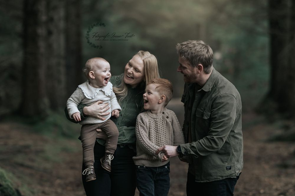 fotograf stord, bømlo og hele haugalandet, har kunder fra feøy, skudesneshavn, bømlo, vikedal, sauda, profesjonell fotograf haugesund