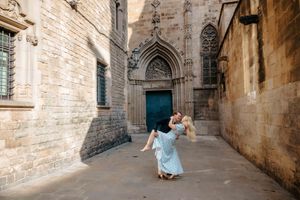 Barcelona couple photoshoot with historic Old City architecture