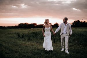 Indiana wedding photographer
Columbus wedding photographer
Cincinnati wedding photography
Barn wedding photographer Midwest
Elopement photog