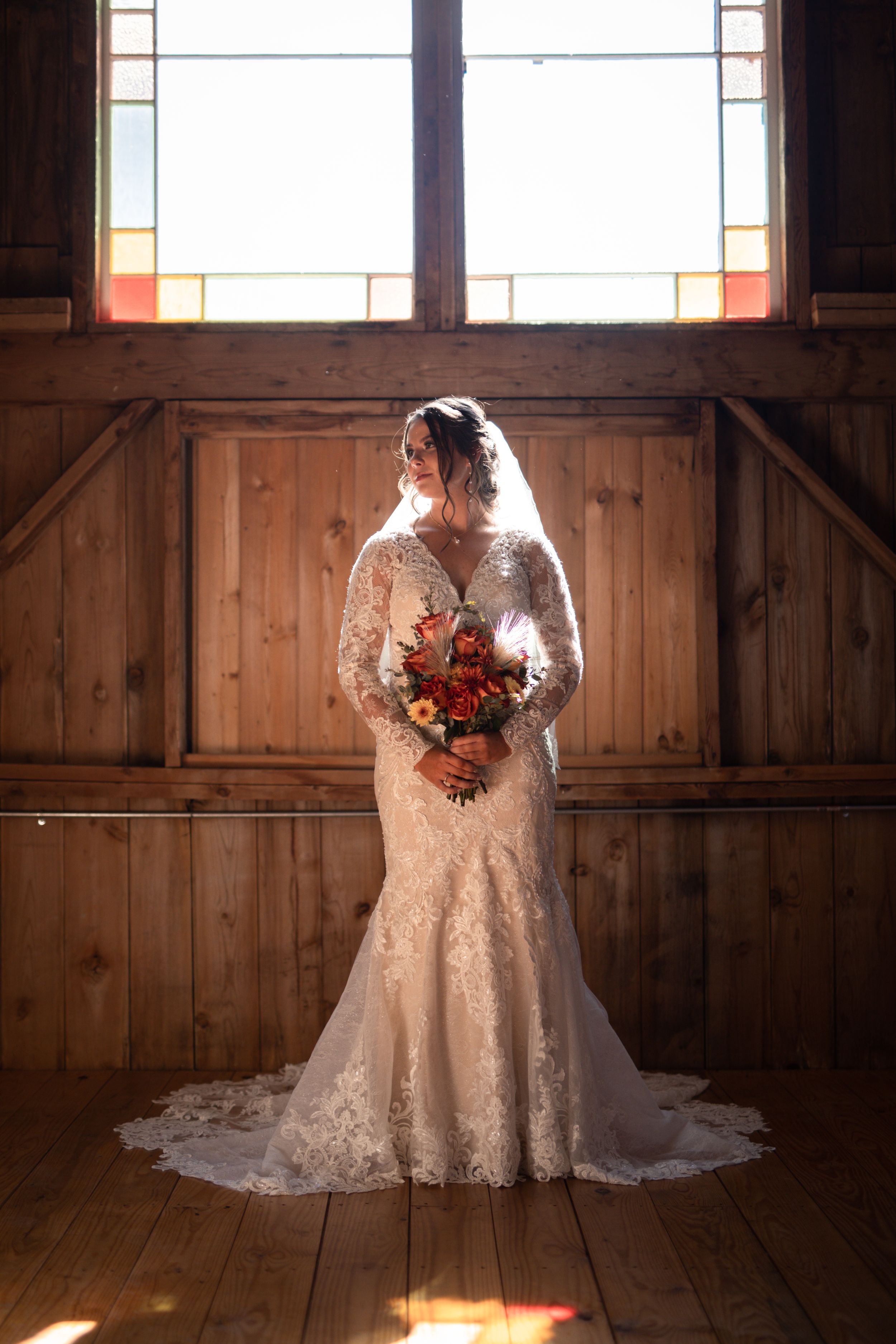 Indiana wedding photographer
Columbus wedding photographer
Cincinnati wedding photography
Barn wedding photographer Midwest
Elopement photog