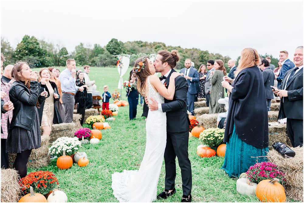 autumn wedding photographer moscow, pa