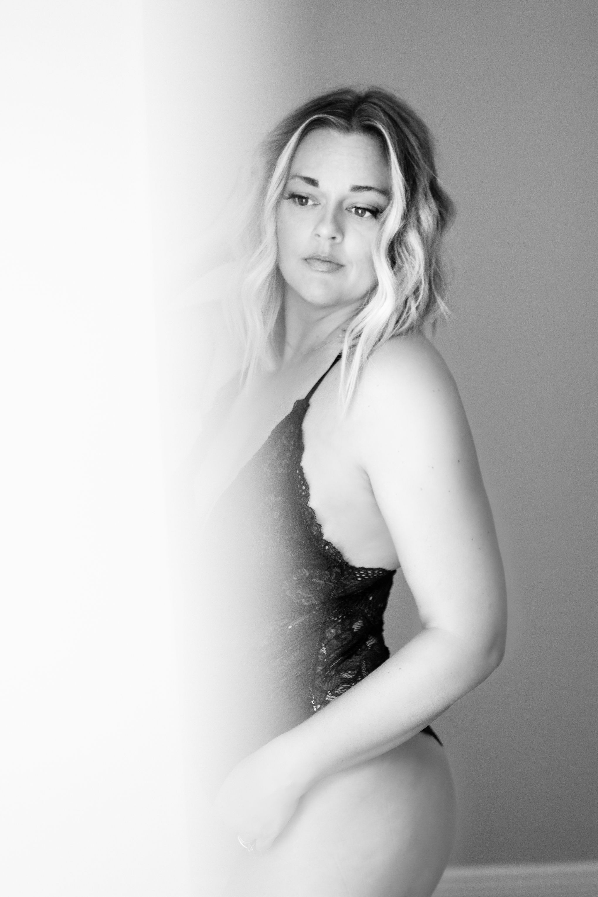 Atlanta ga woman's boudoir photography https://www.stephaniefranje.com/boudoirbysj
