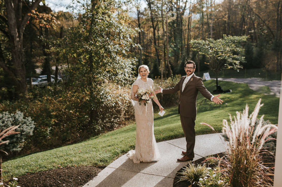 intimate backyard elopement in The Woodlands, Tx