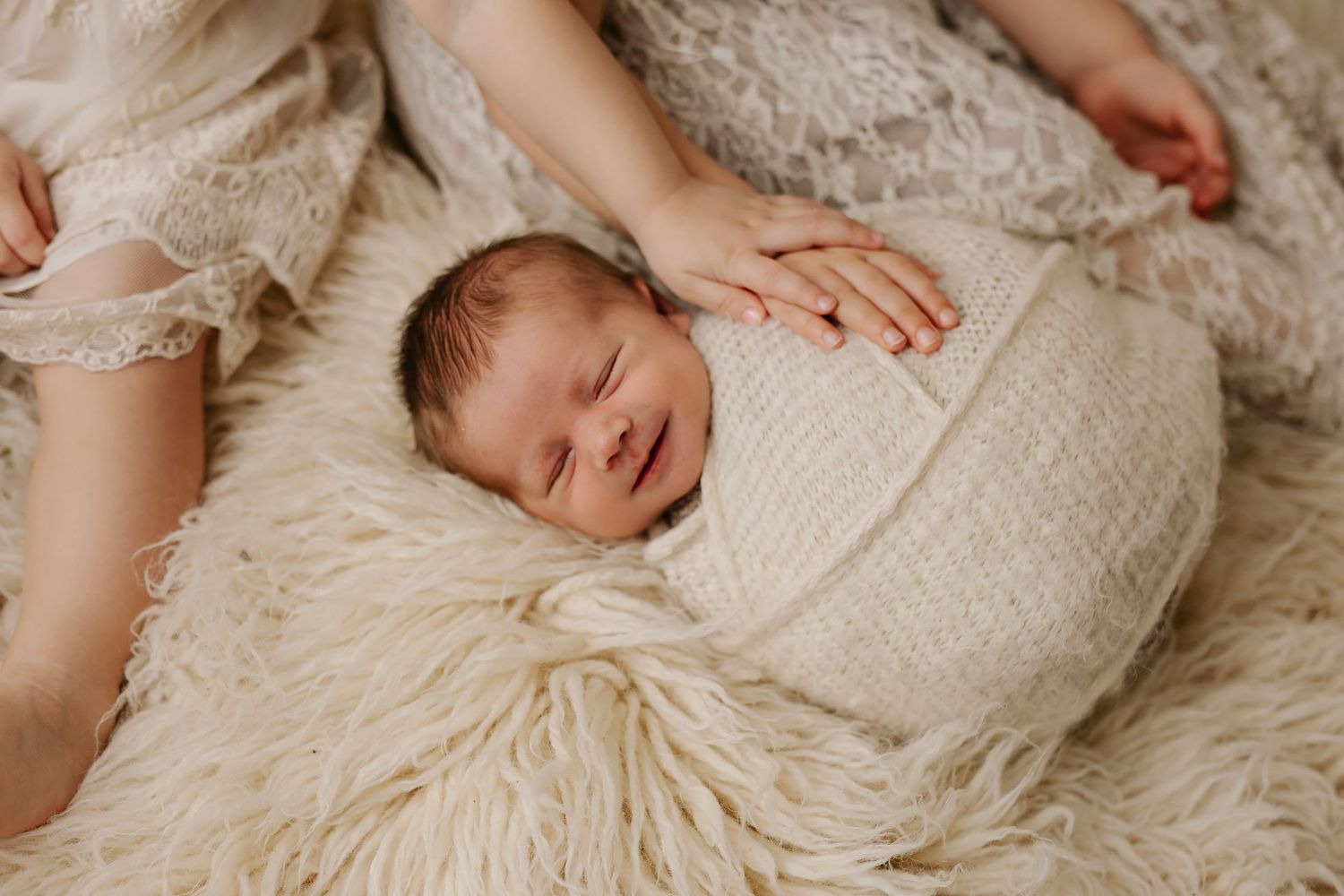 Harrisburg PA Newborn Photographer || Dana Carvell Photography