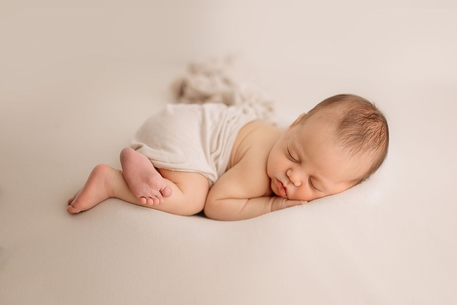 Harrisburg PA Newborn Photography || Dana Carvell Photography