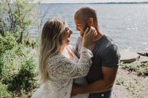 Summer maternity session at Bain Park in Trenton, Ontario