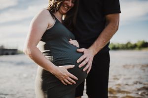 Belleville Ontario, Belleville Photographer, Maternity Session, Mother to be, Mother's Day, Maternity Photos, Belleville Family Photographer