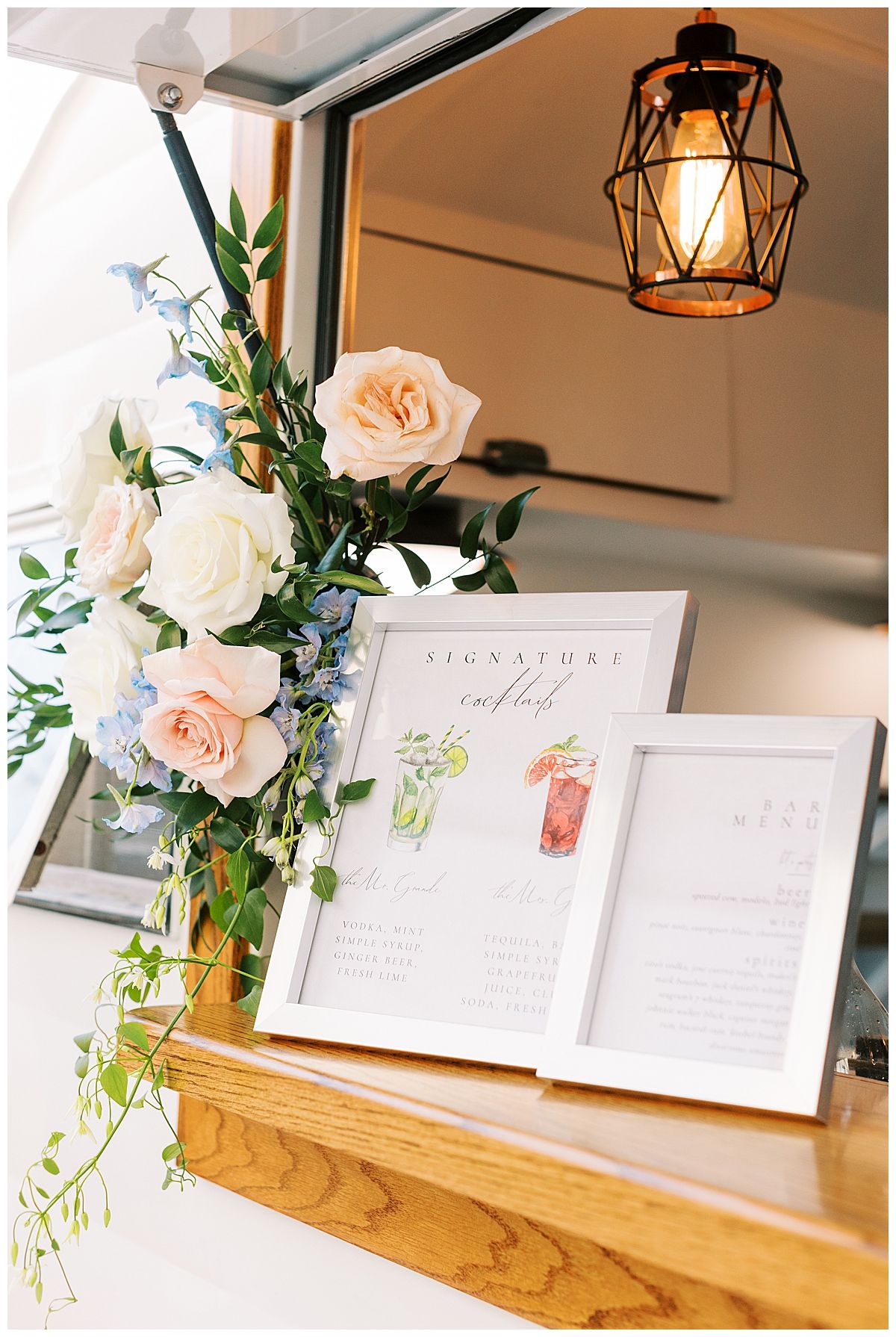 Mercantile Hall Wedding / Best Wisconsin Wedding Photographer
