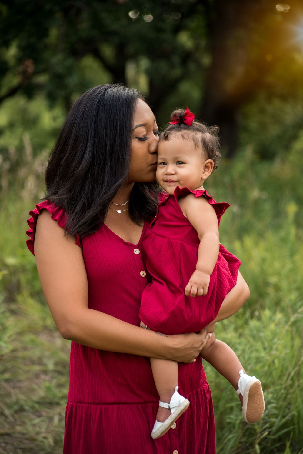 family session capture by Precious Twenty One Photography in Woodbury Minnesota