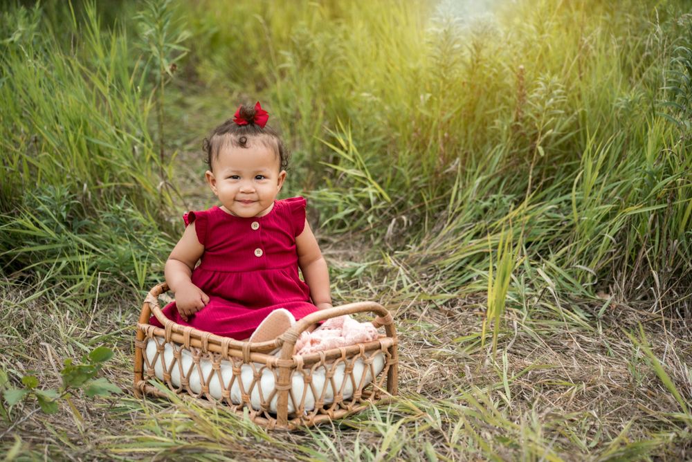family session capture by Precious Twenty One Photography in Woodbury Minnesota