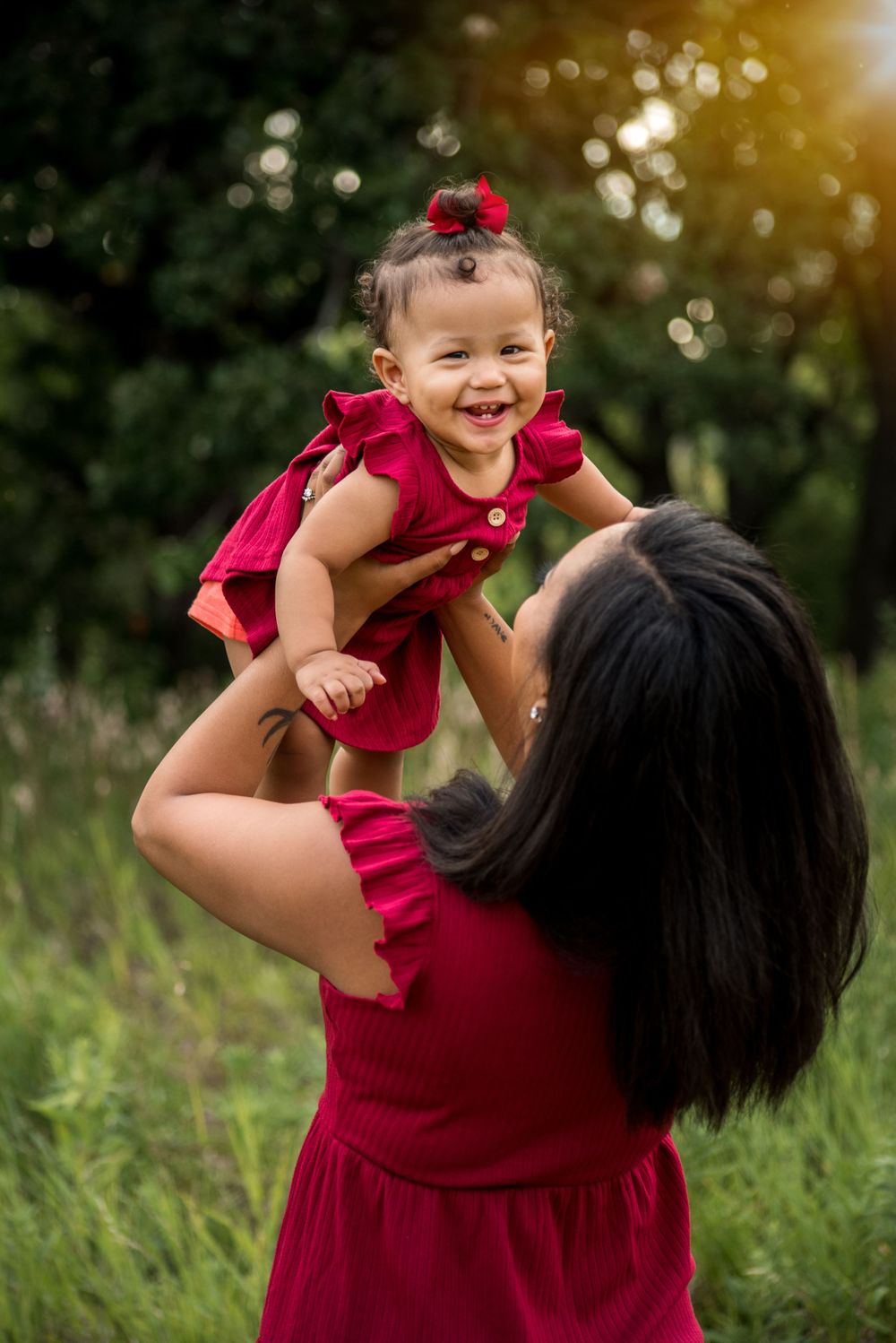 family session capture by Precious Twenty One Photography in Woodbury Minnesota