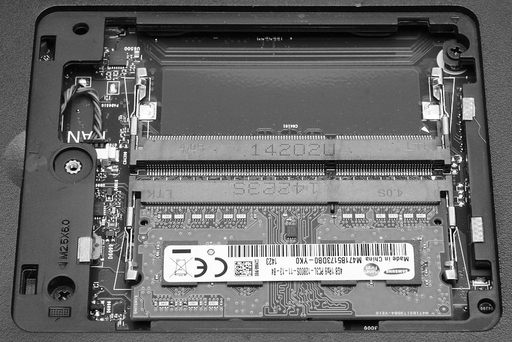 Typical laptop memory module in situ (B+W)
