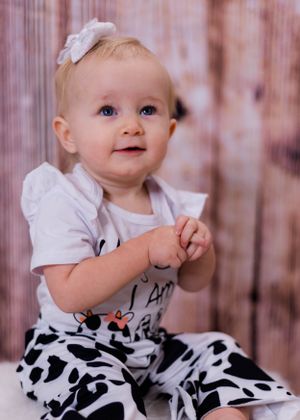 1st birthday indoor studio/jrowley photography studio/swartz creek, mi