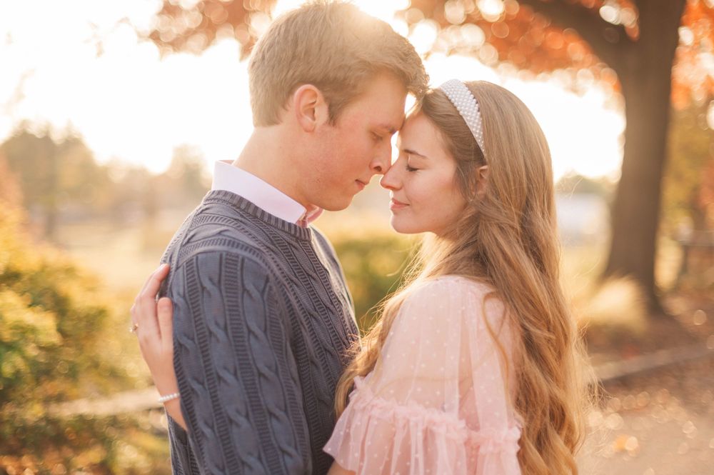 Elegant and classy fall engagement session at Woodward Park, Tulsa, Oklahoma.