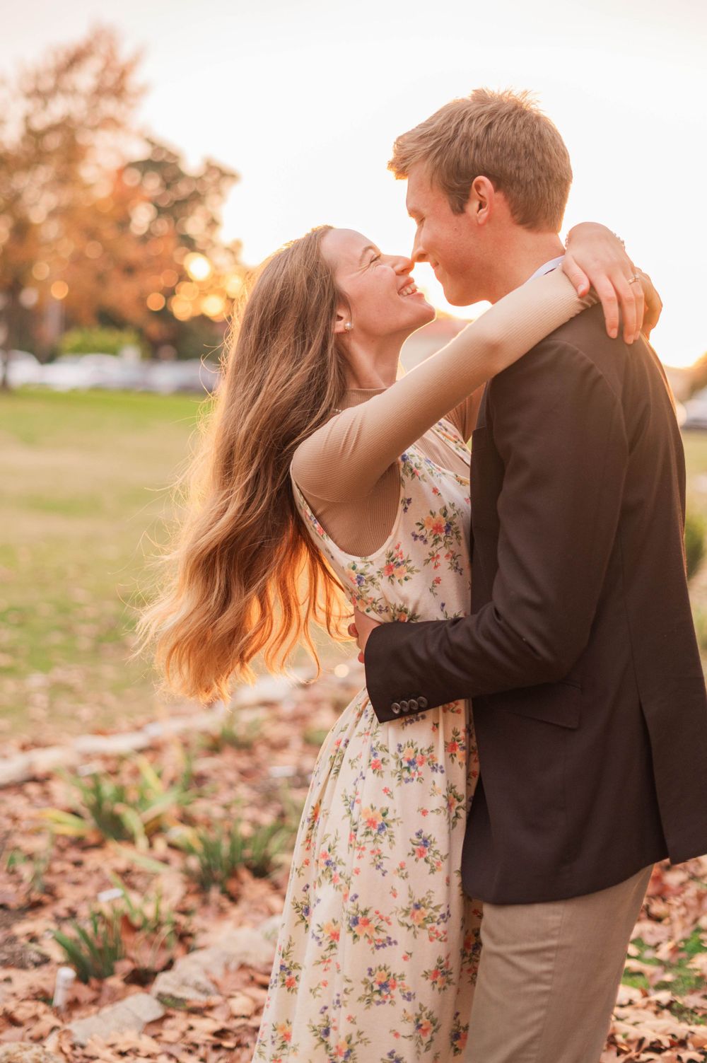 Elegant and classy fall engagement session at Woodward Park, Tulsa, Oklahoma.
