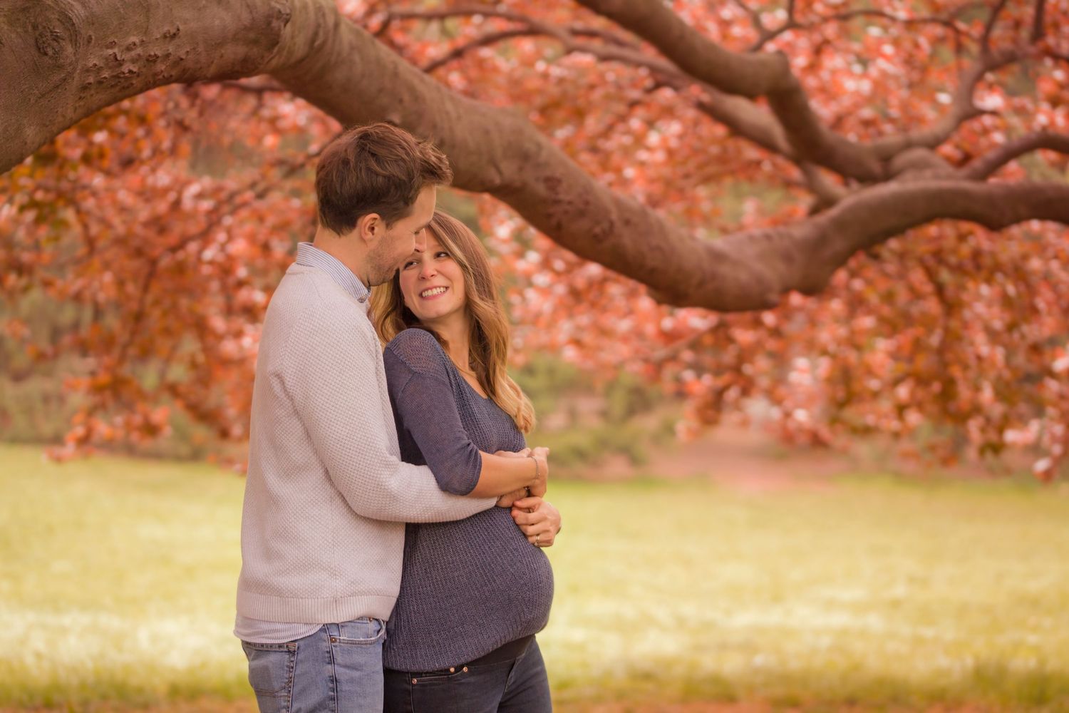 Outdoor maternity photography Vienna