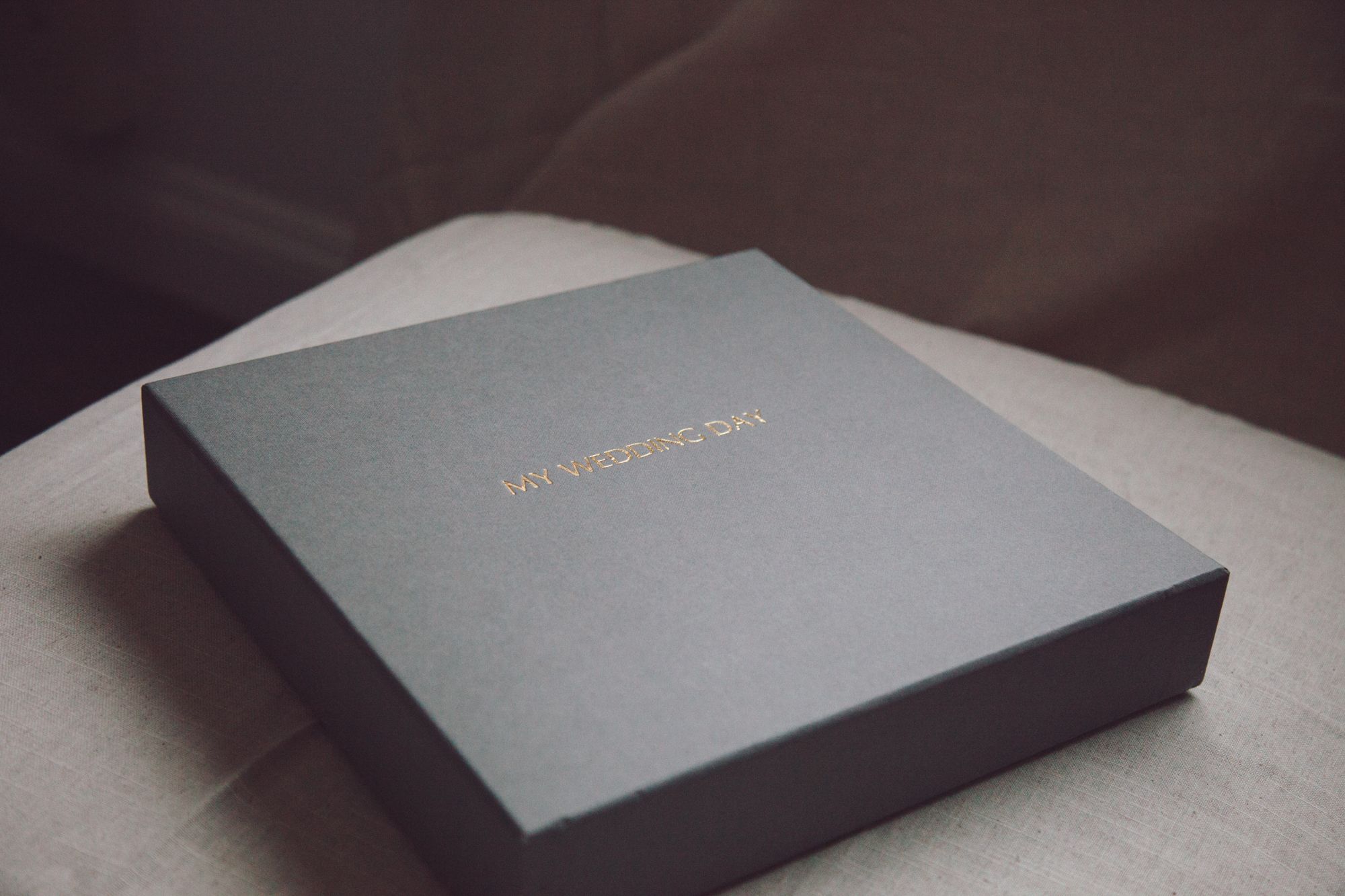 Elegant and timeless Hampshire wedding album capturing precious moments.