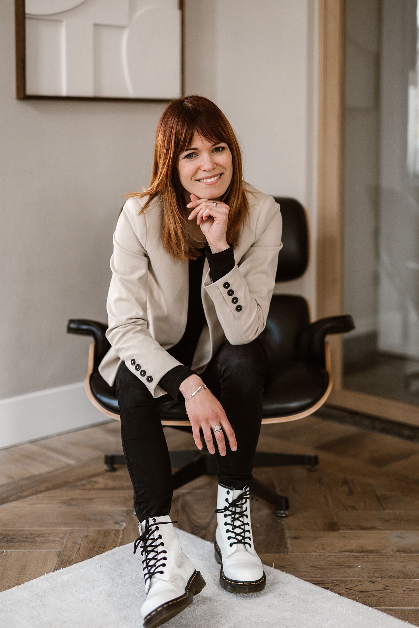 Ik ben personal branding en interieurfotograaf in Noord-Brabant. Je vindt me vaak in regio Altena en omgeving maar ook in steden als Breda.