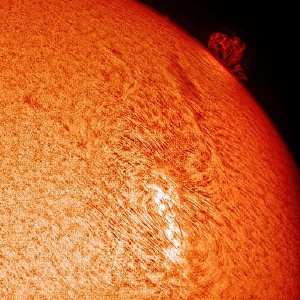 SOLAR PLAGE AND PROMINENCE