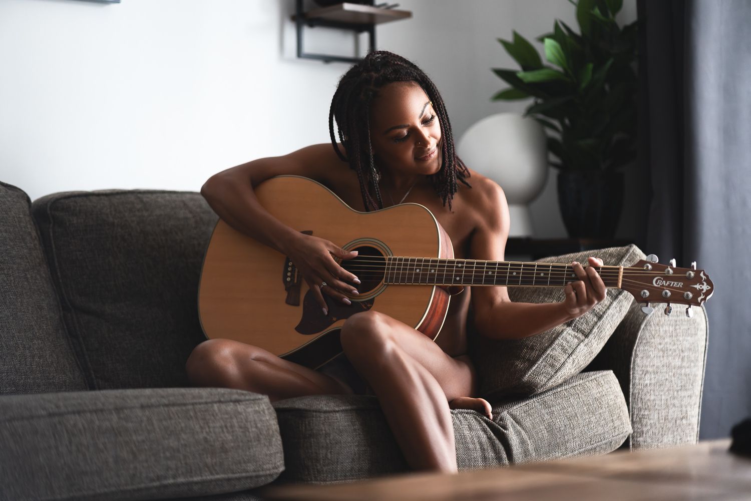 Empowering boudoir photography in a professional and discreet setting - Ryan Stanikk Photography